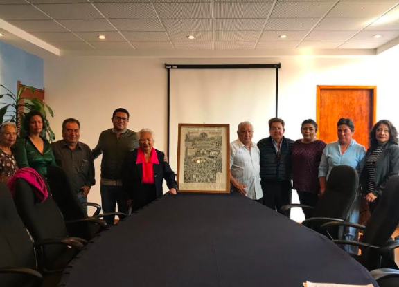 Donan pergamino histórico a la ciudad de Apizaco